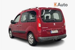 punainen Peugeot Partner 2008 kuva 2.
