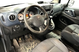 harmaa Peugeot Partner 2009 kuva 3.