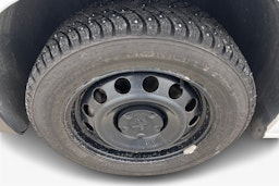 valkoinen Peugeot Partner 2022 kuva 9.