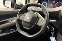 valkoinen Peugeot Partner 2022 kuva 13.