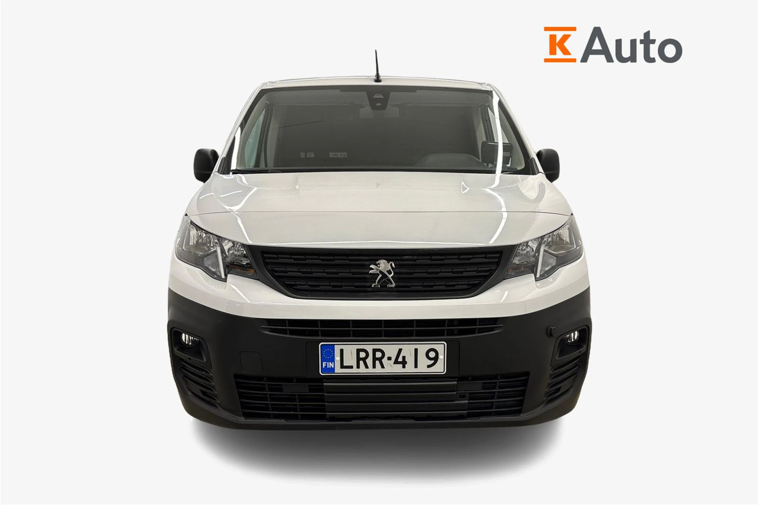 valkoinen Peugeot Partner 2022 kuva 5.