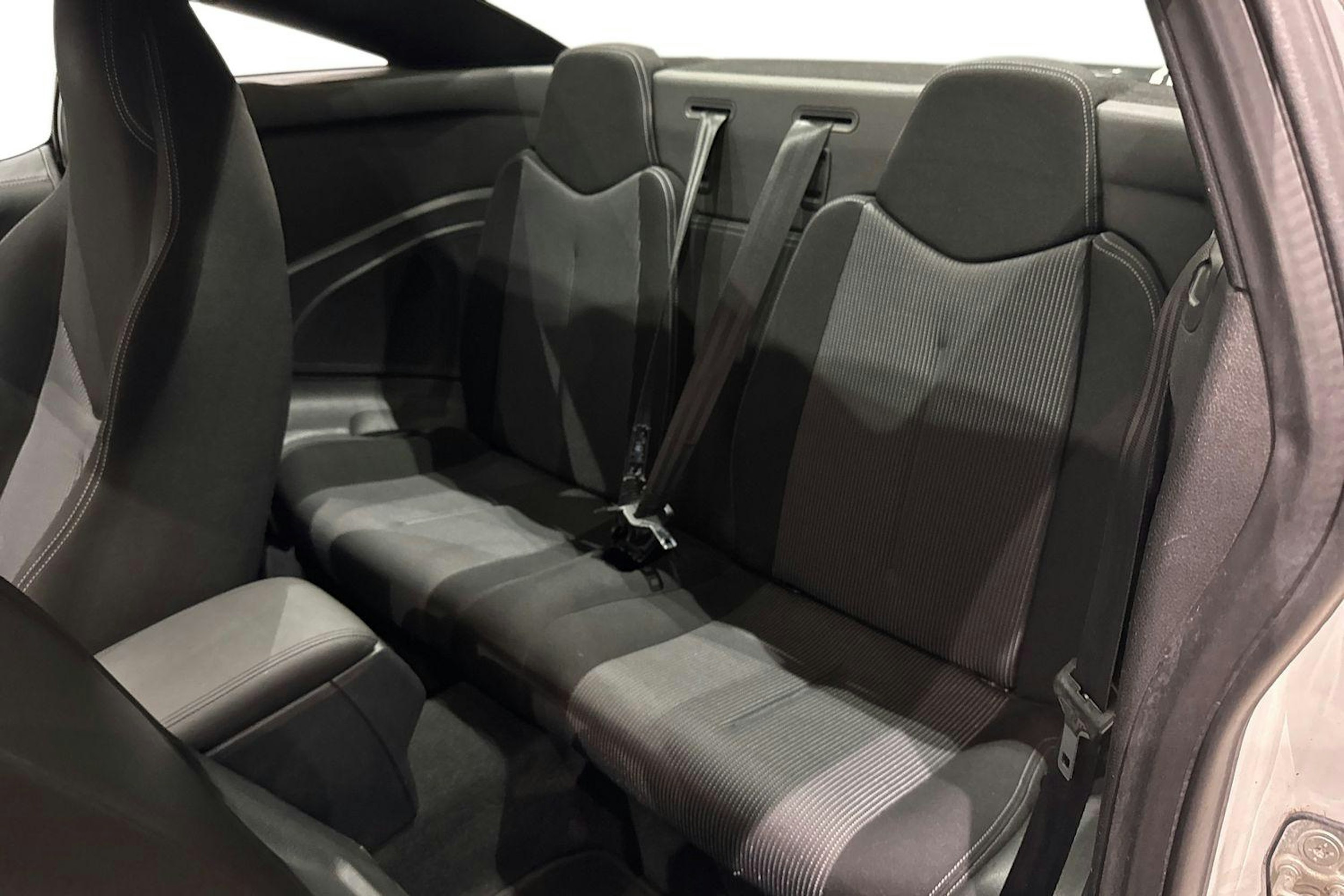 valkoinen Peugeot RCZ 2013 kuva 10.