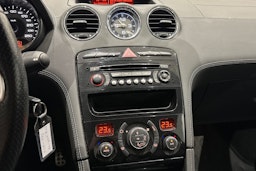 valkoinen Peugeot RCZ 2013 kuva 18.