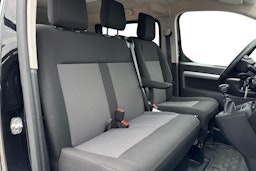 musta Peugeot Traveller 2019 kuva 8.