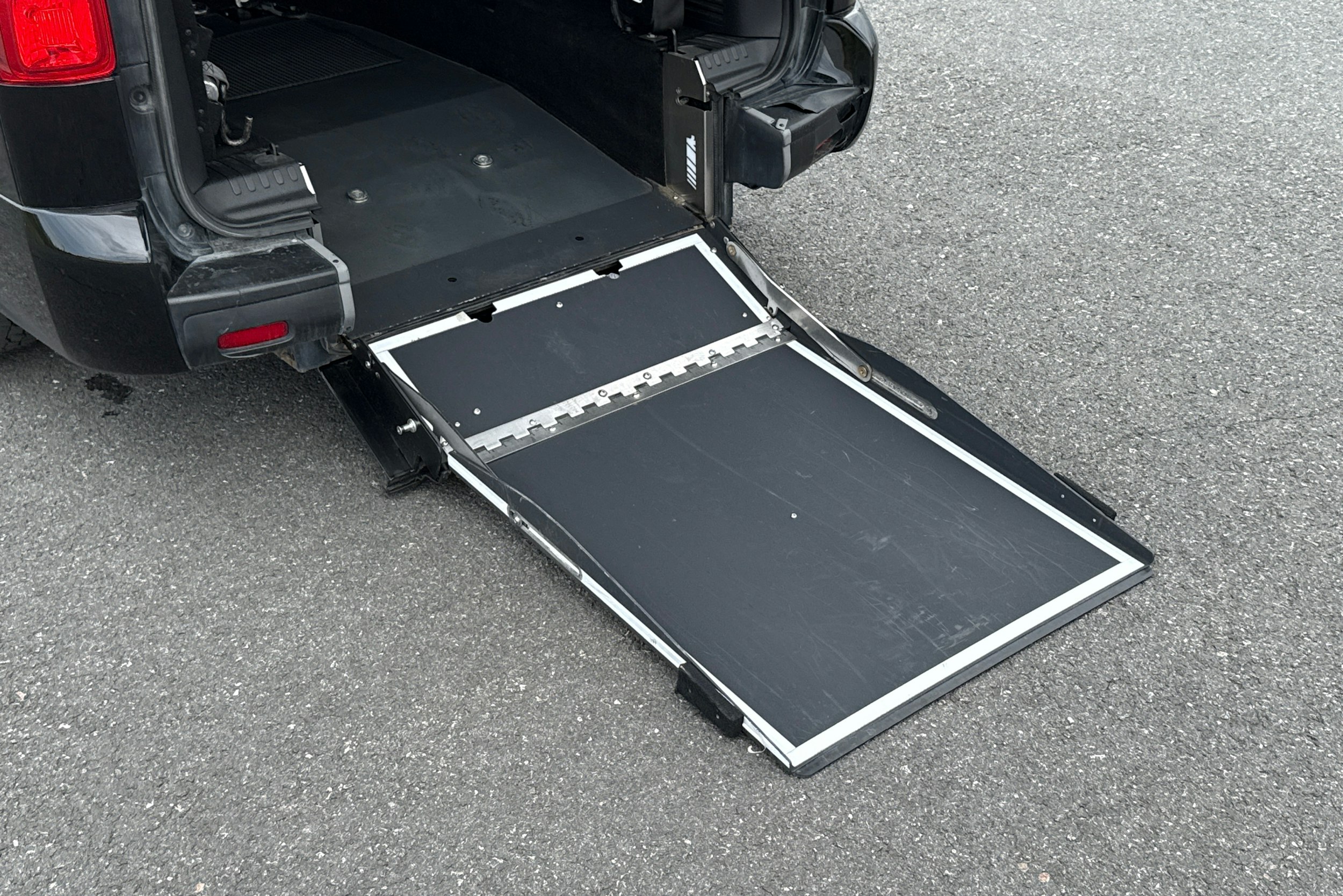musta Peugeot Traveller 2019 kuva 19.