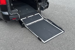 musta Peugeot Traveller 2019 kuva 19.