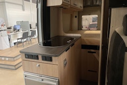 harmaa Poessl Roadcar 540 2018 kuva 18.