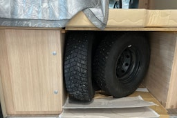 harmaa Poessl Roadcar 540 2018 kuva 28.