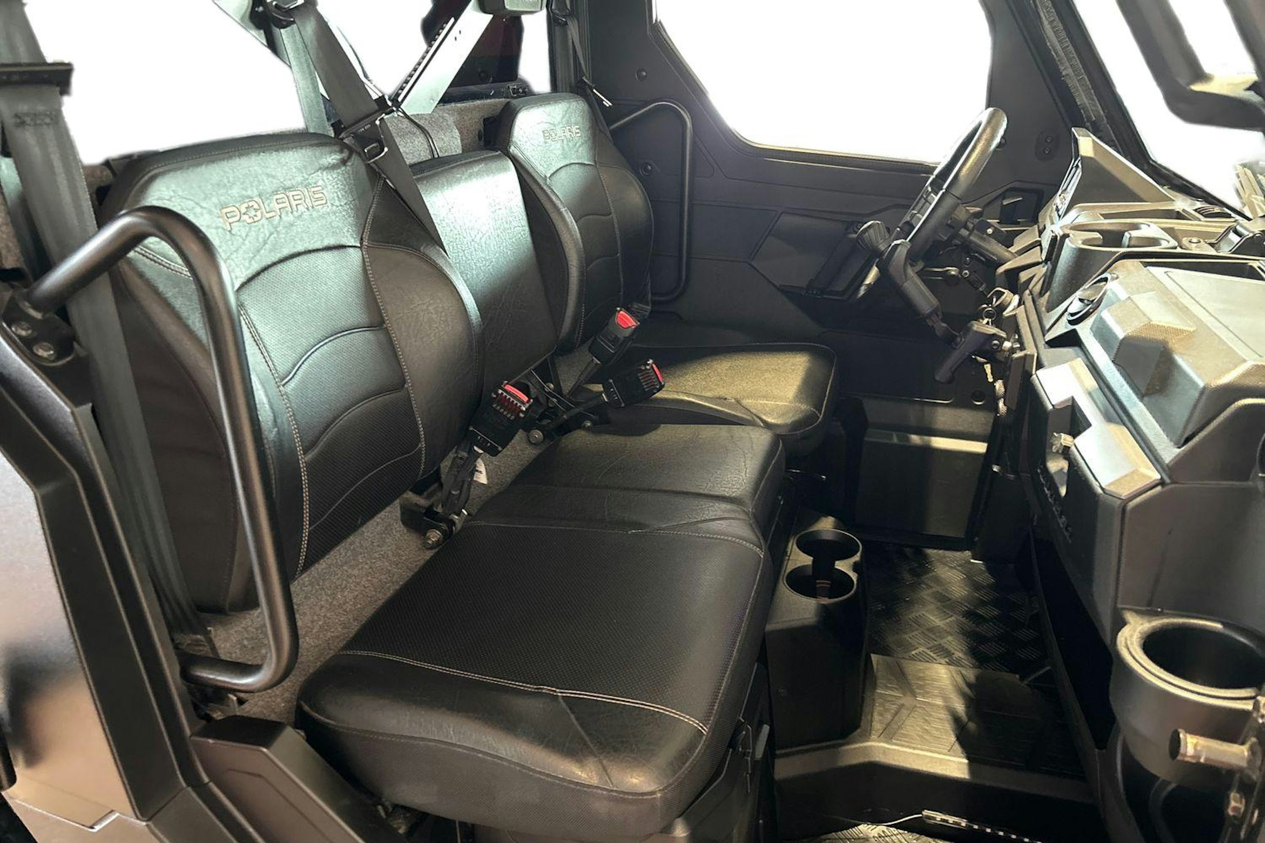 musta Polaris RANGER DIESEL 2023 kuva 10.