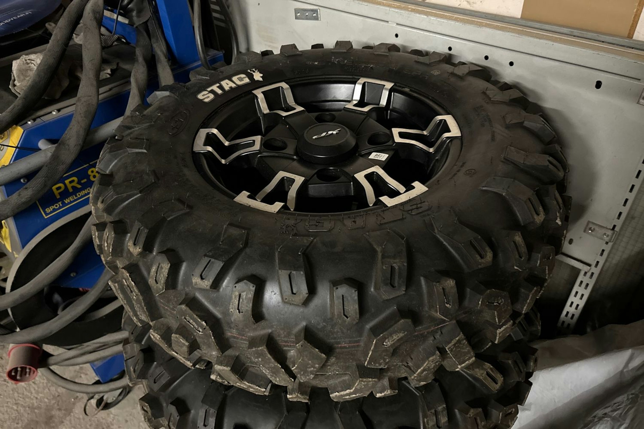 musta Polaris RANGER DIESEL 2023 kuva 18.