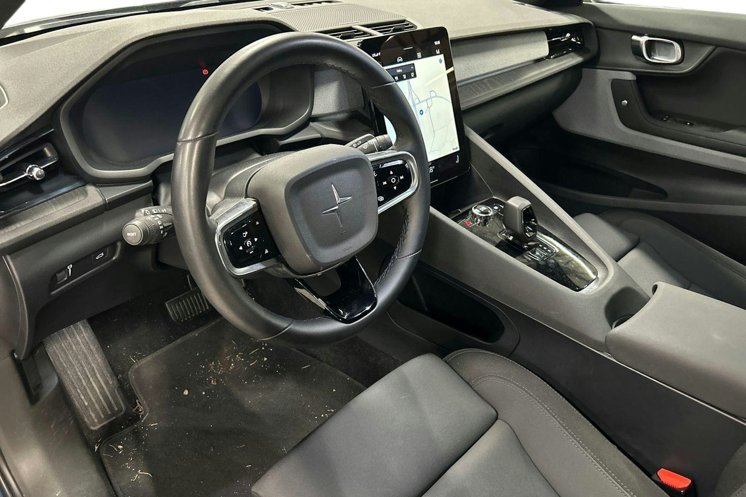 sininen Polestar 2 2020 kuva 3.