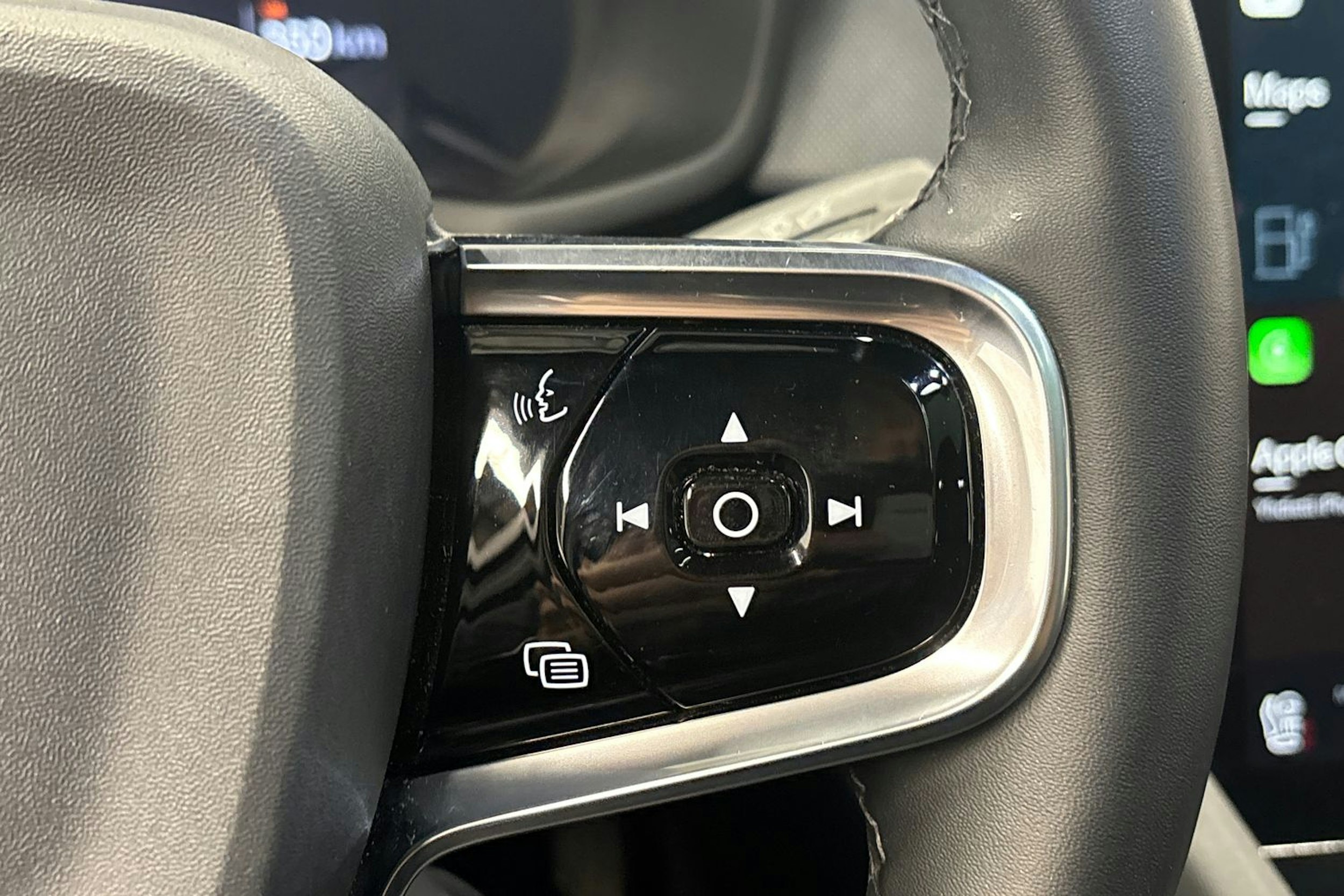 sininen Polestar 2 2021 kuva 21.