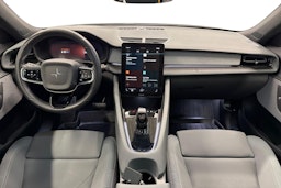 valkoinen Polestar 2 2020 kuva 9.