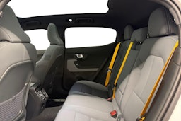 valkoinen Polestar 2 2020 kuva 10.