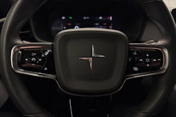 valkoinen Polestar 2 2020 kuva 18.