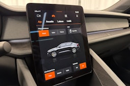 valkoinen Polestar 2 2020 kuva 20.