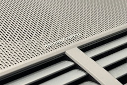 valkoinen Polestar 2 2020 kuva 26.