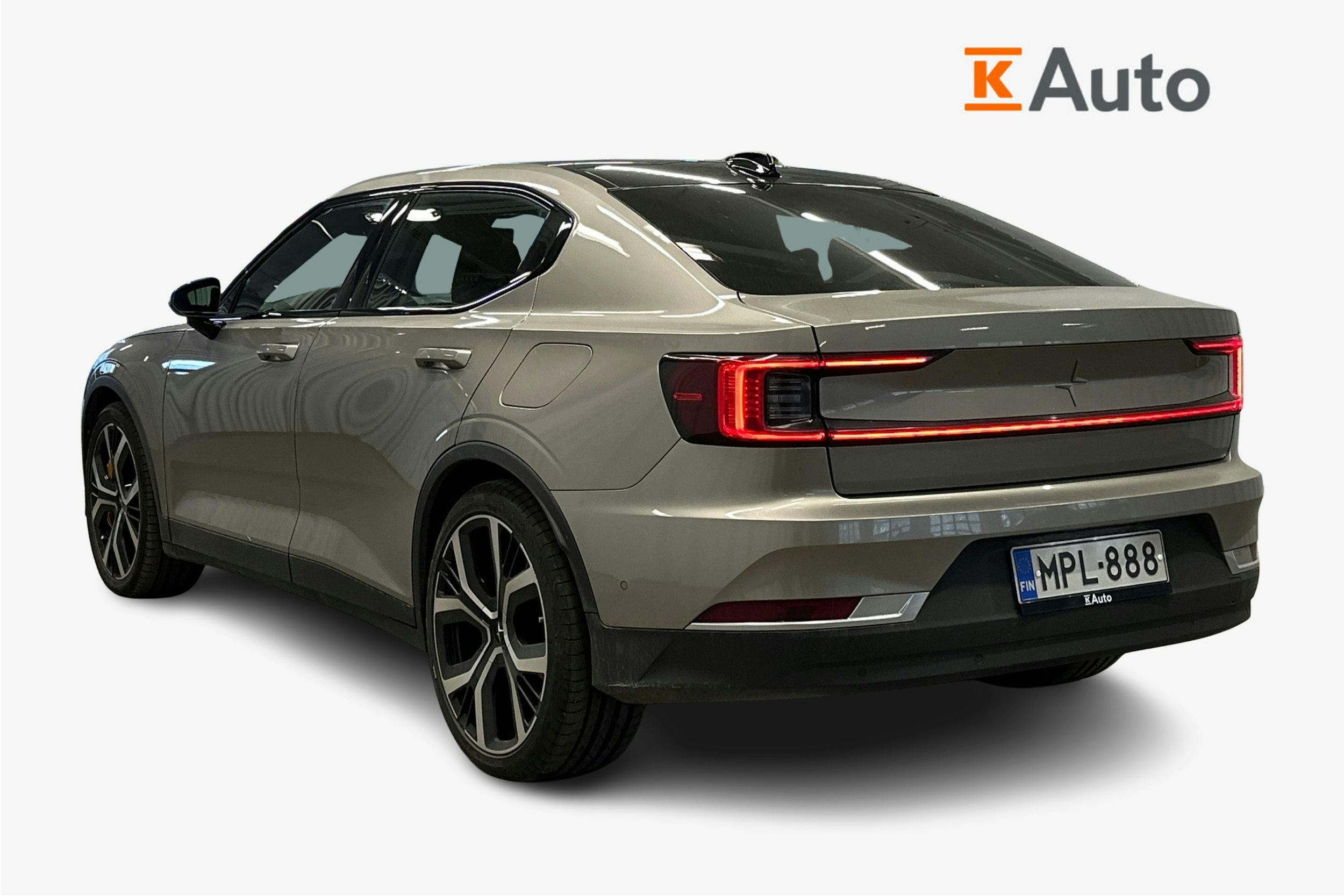 harmaa Polestar 2 2020 kuva 2.
