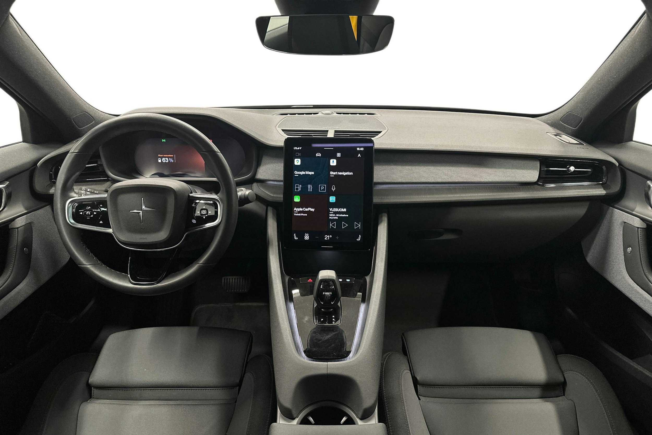 harmaa Polestar 2 2021 kuva 9.