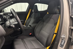 harmaa Polestar 2 2021 kuva 17.