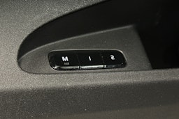 harmaa Polestar 2 2021 kuva 19.