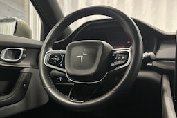 harmaa Polestar 2 2021 kuva 20.