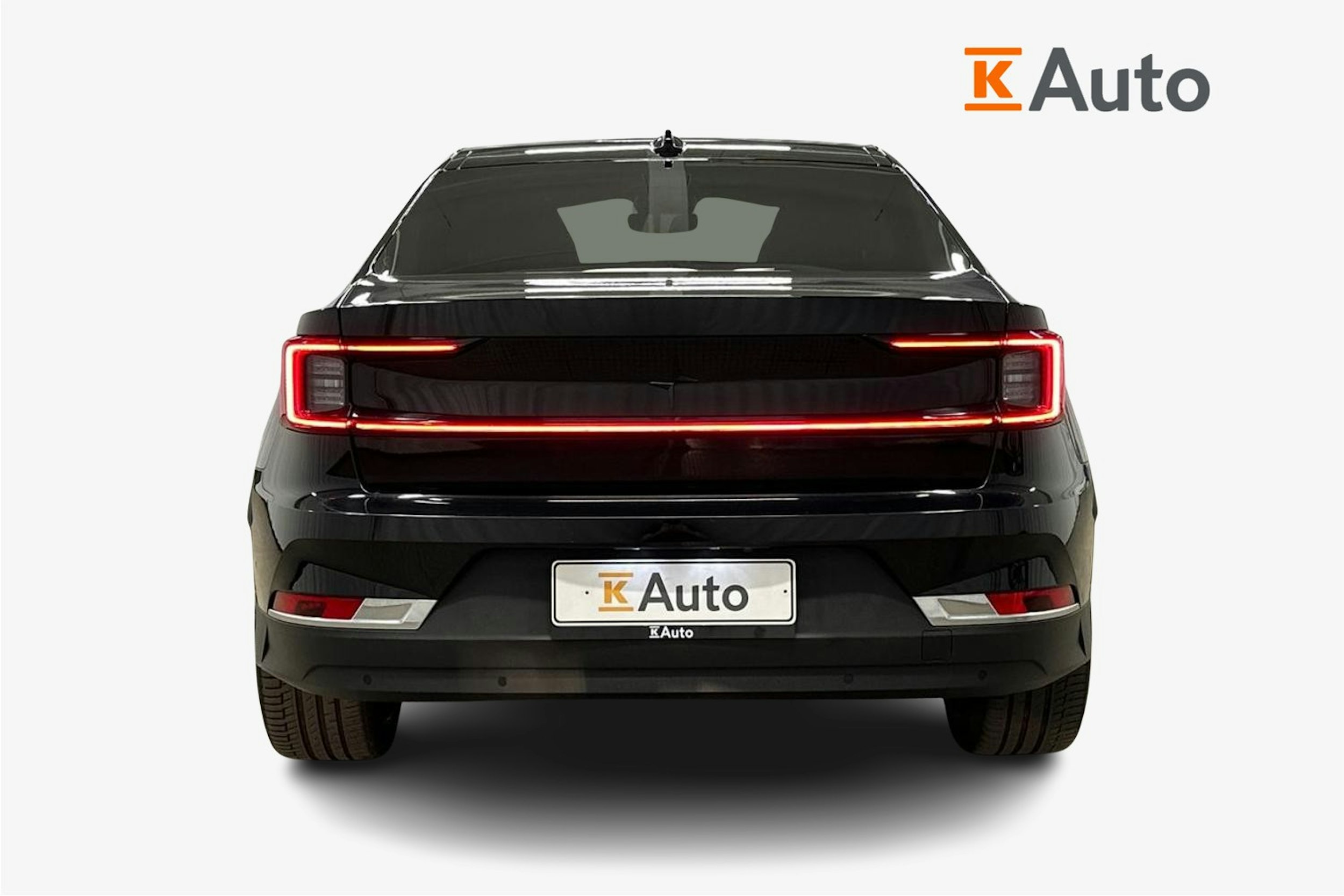musta Polestar 2 2021 kuva 3.