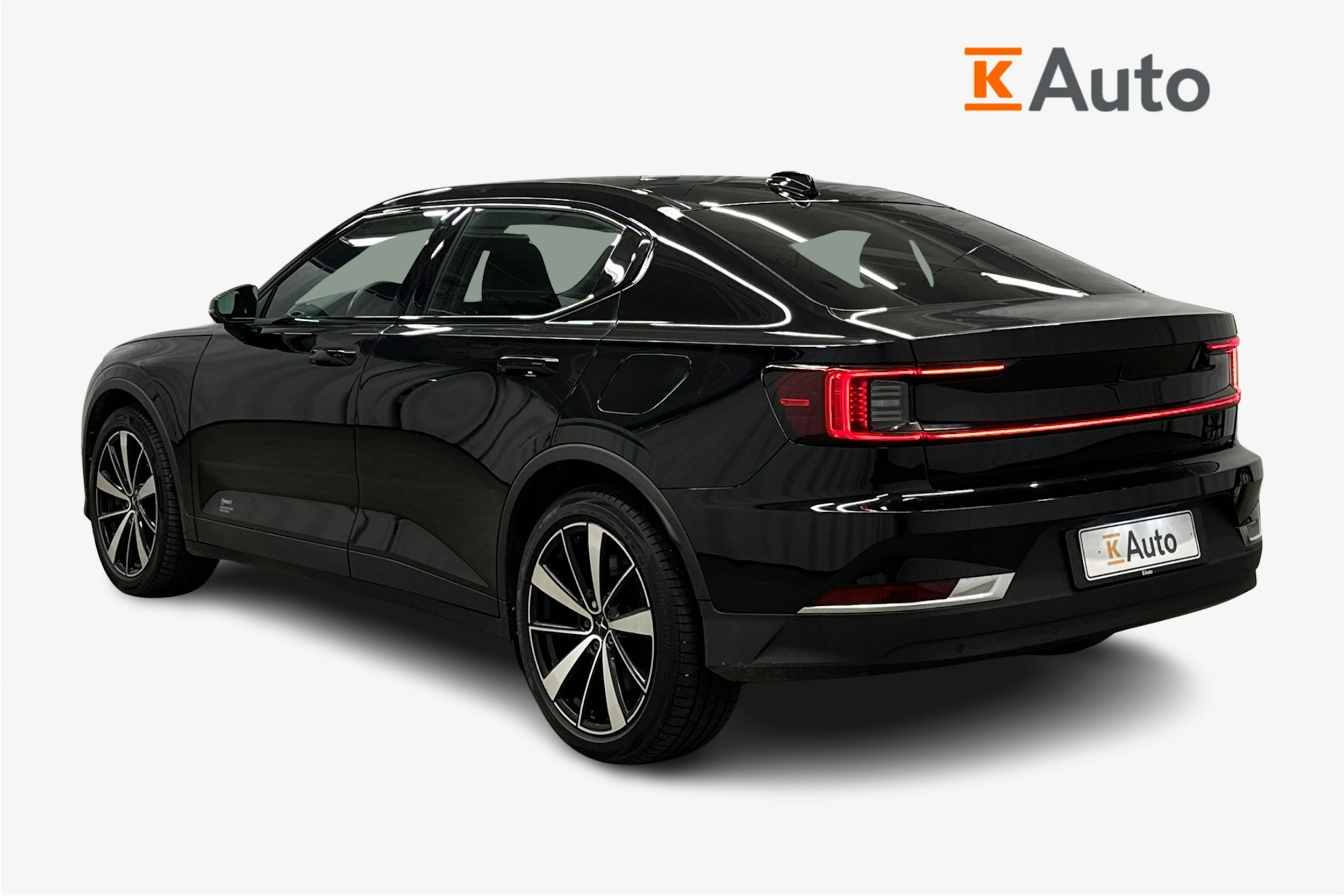 musta Polestar 2 2021 kuva 2.