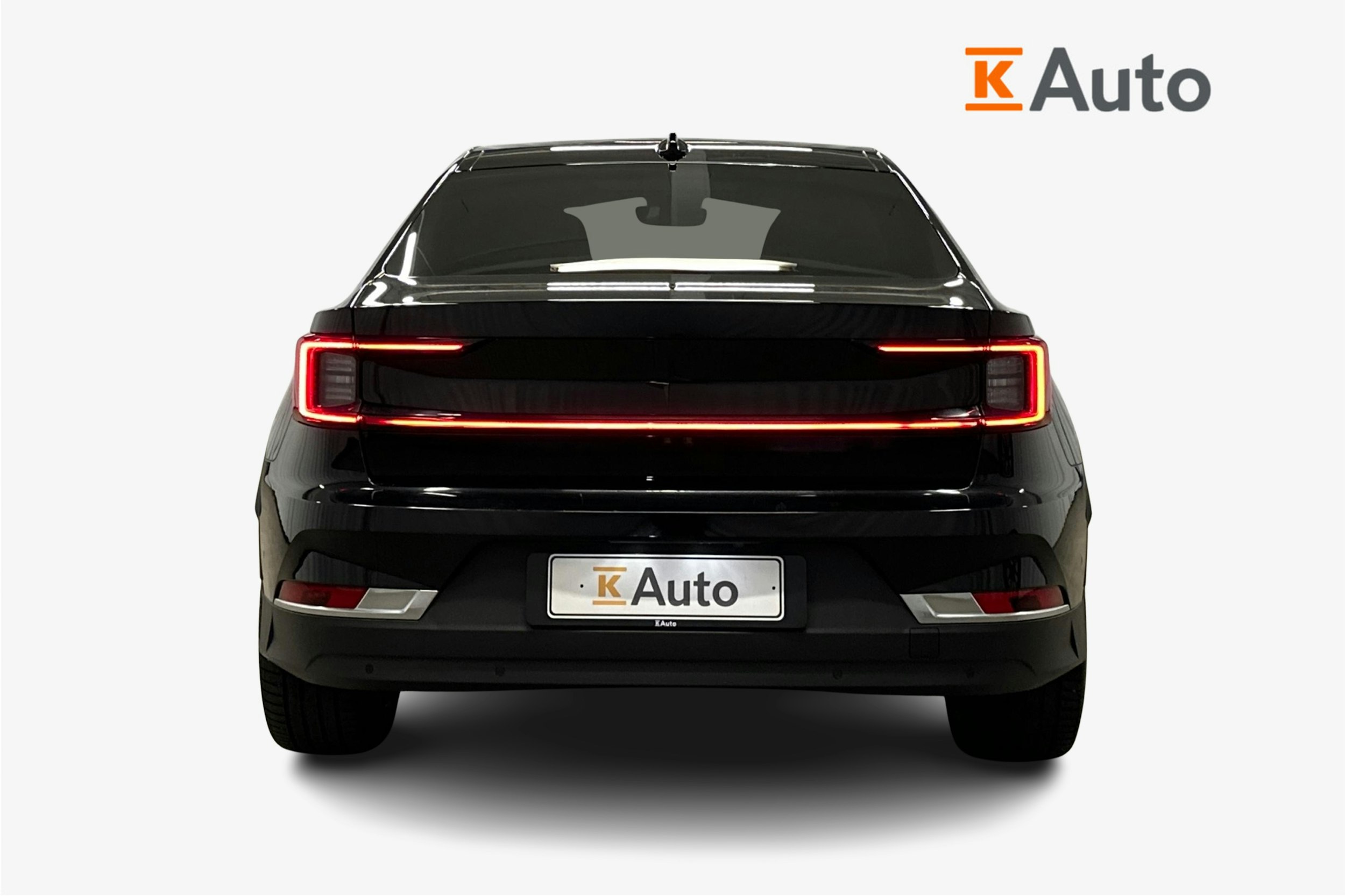 musta Polestar 2 2021 kuva 3.