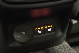 musta Polestar 2 2021 kuva 15.