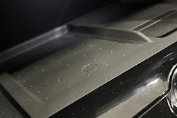 musta Polestar 2 2021 kuva 22.