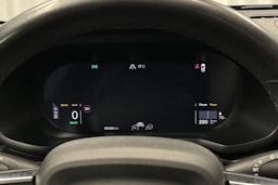 musta Polestar 2 2021 kuva 23.