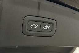 musta Polestar 2 2021 kuva 30.