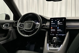 musta Polestar 2 2021 kuva 8.