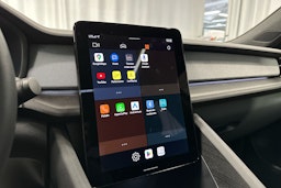 musta Polestar 2 2021 kuva 14.