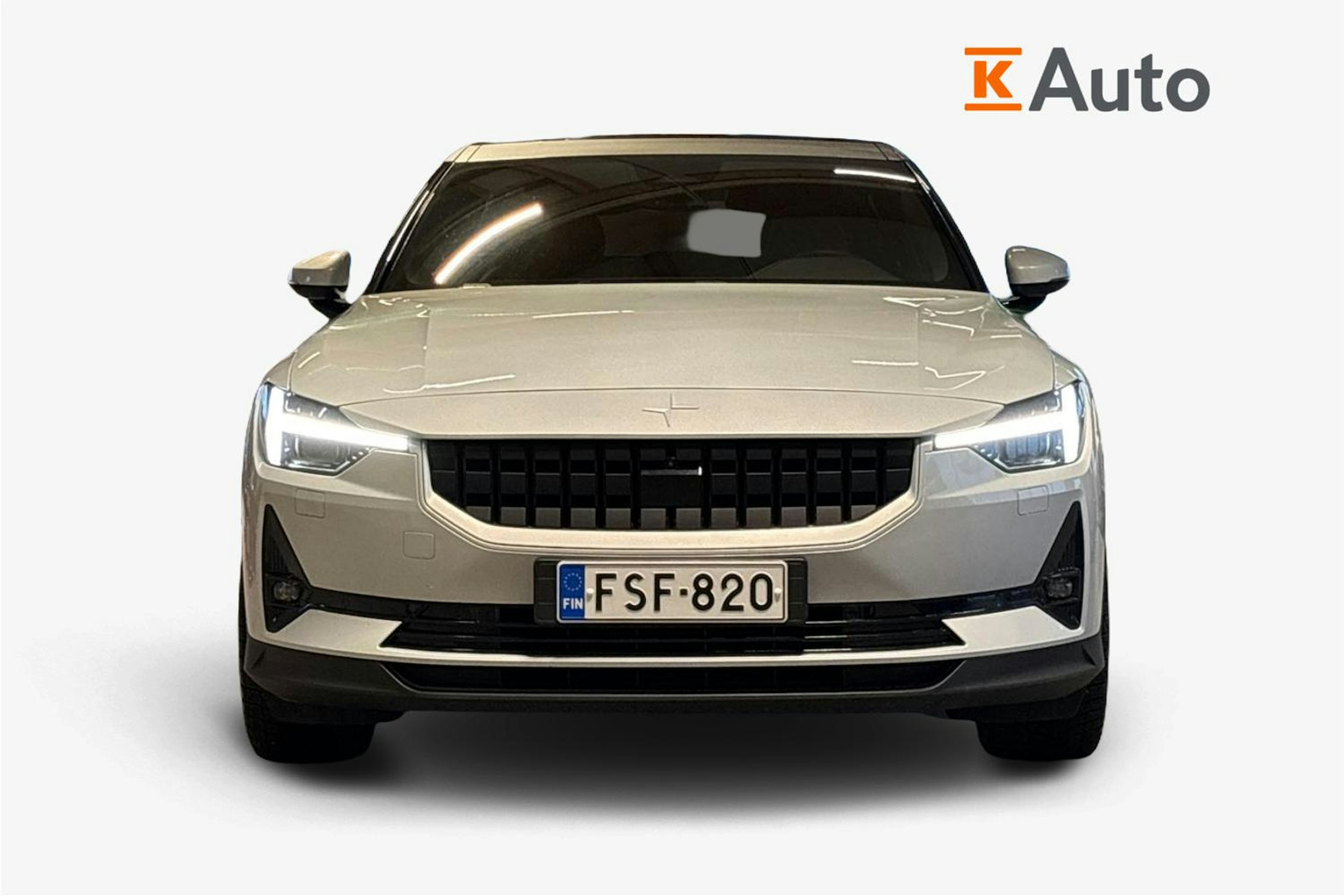 Valkoinen Polestar 2 2021 kuva 5.