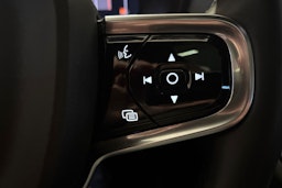 Valkoinen Polestar 2 2021 kuva 25.