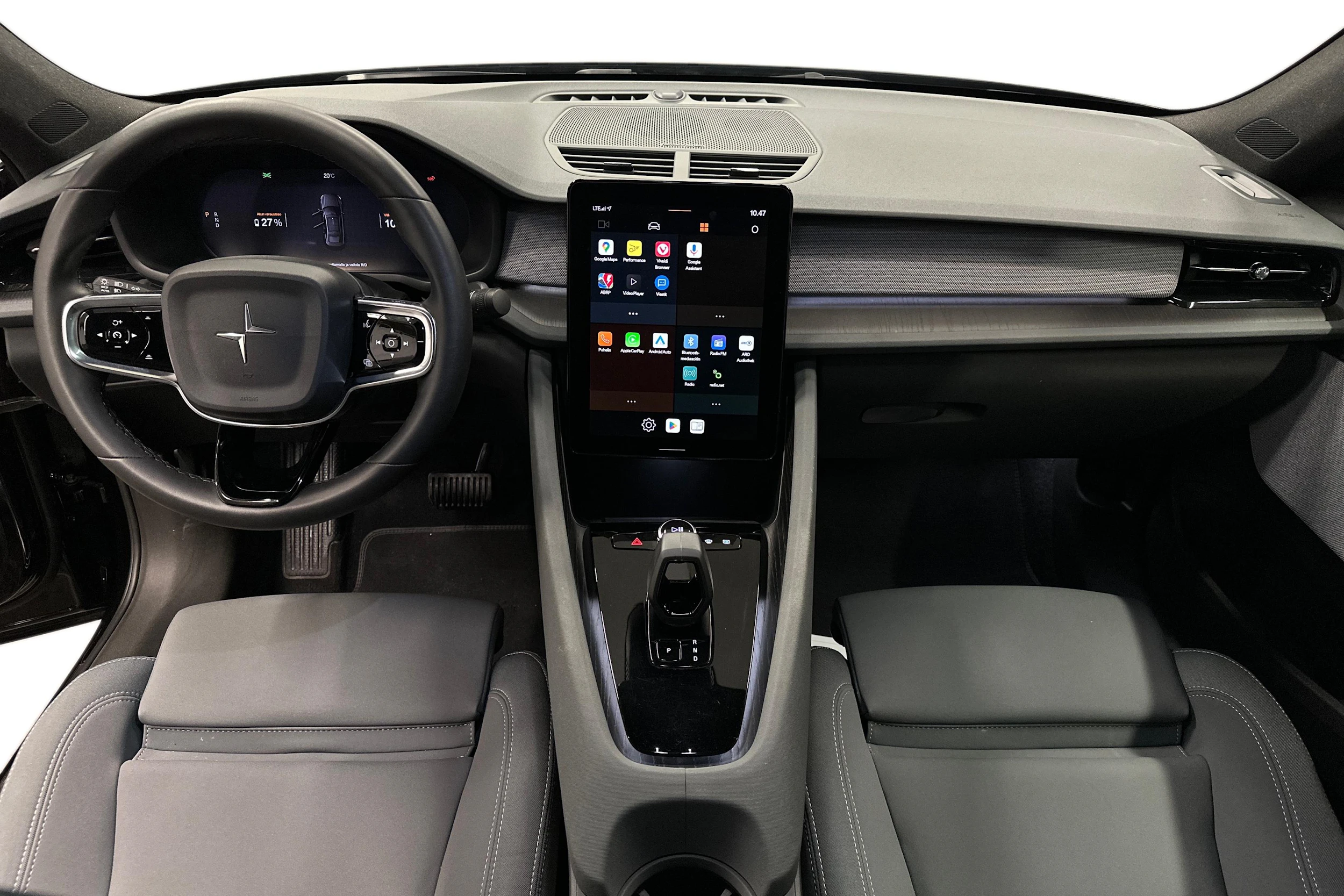 musta Polestar 2 2021 kuva 7.