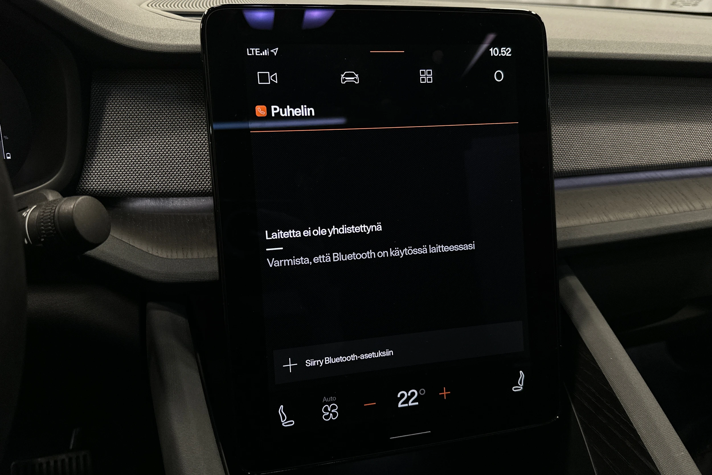 musta Polestar 2 2021 kuva 23.