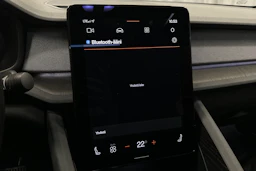 musta Polestar 2 2021 kuva 26.