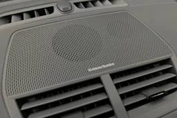 musta Polestar 2 2021 kuva 41.