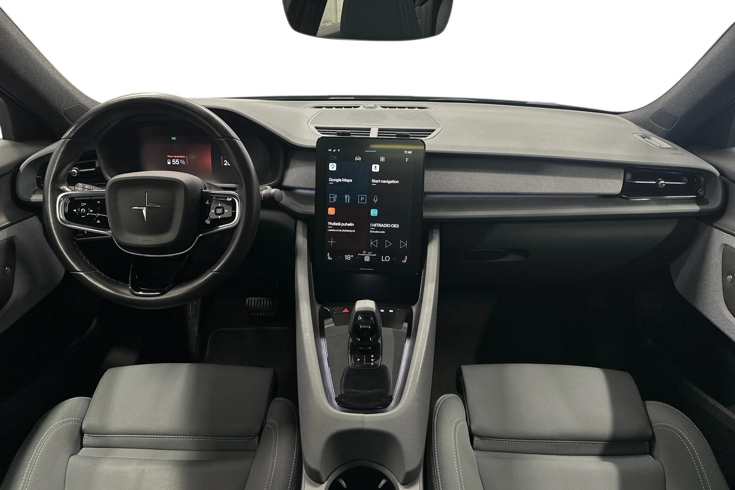 harmaa Polestar 2 2022 kuva 7.