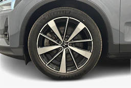harmaa Polestar 2 2022 kuva 9.