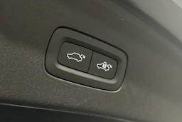 harmaa Polestar 2 2022 kuva 12.
