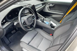 harmaa Polestar 2 2021 kuva 3.