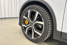 harmaa Polestar 2 2021 kuva 13.