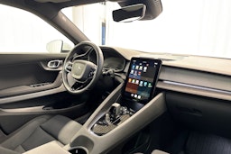 harmaa Polestar 2 2021 kuva 31.