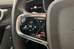Valkoinen Polestar 2 2021 kuva 13.