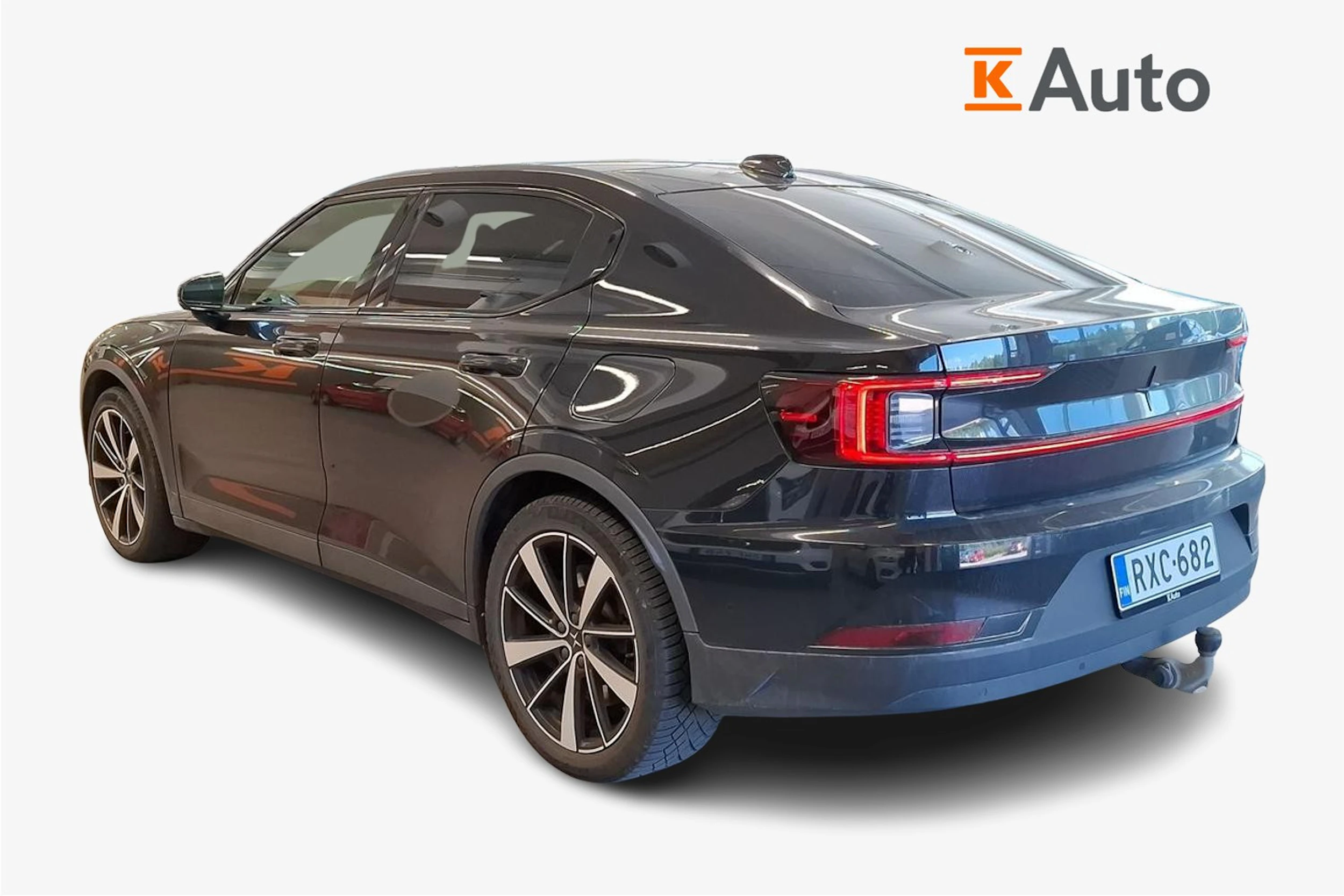 musta Polestar 2 2021 kuva 2.