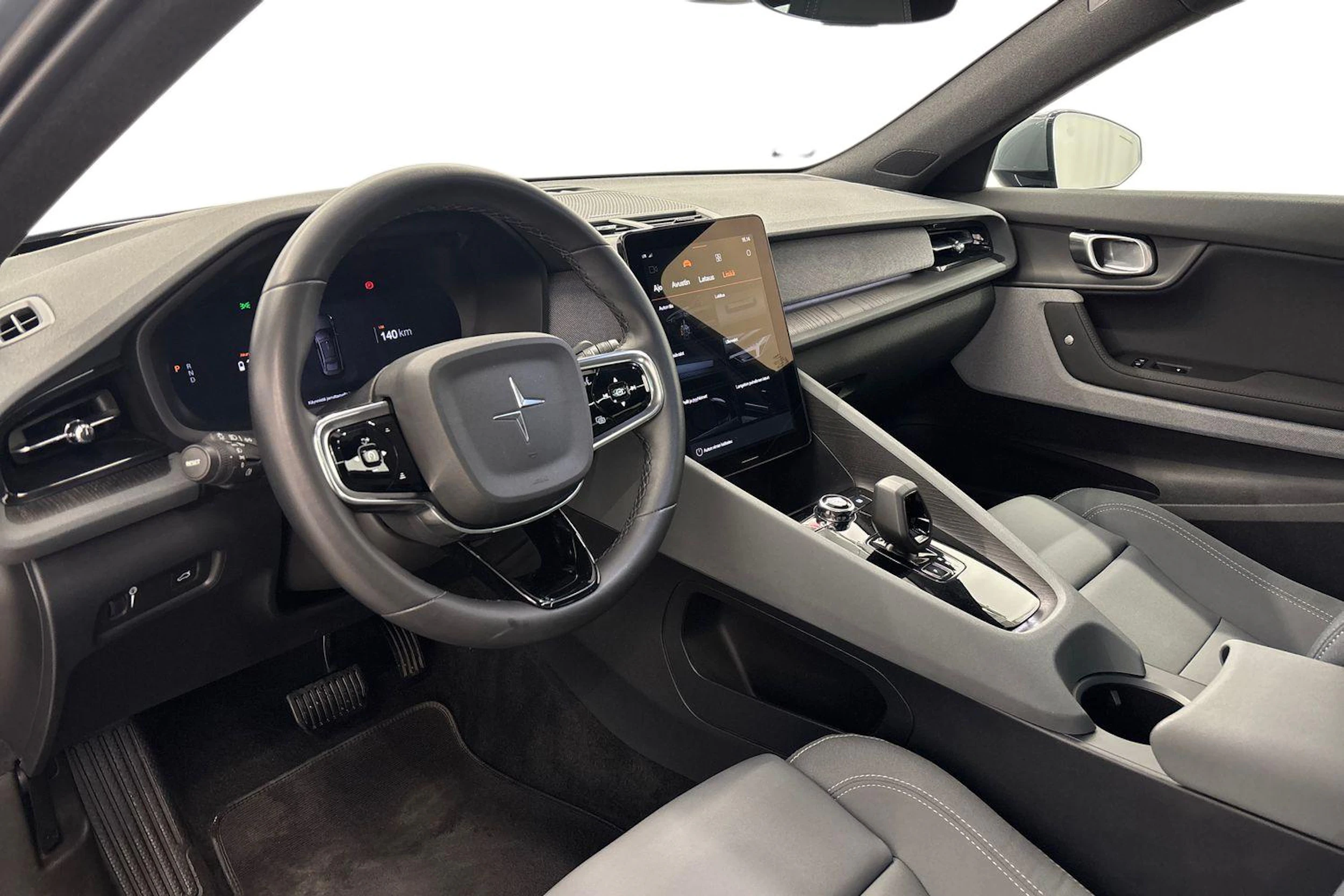 harmaa Polestar 2 2021 kuva 6.